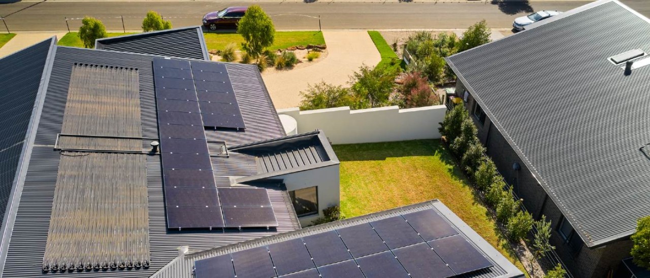 Solar Panels_Matt Harvey_1400x600 rooftop solar panels